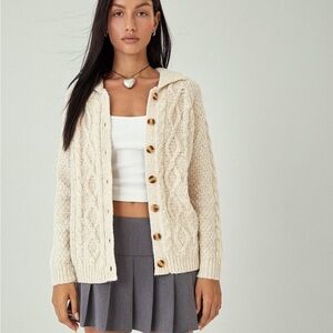 MOTEL Triny Cable Knit Cardigan Sweater in Oatmeal